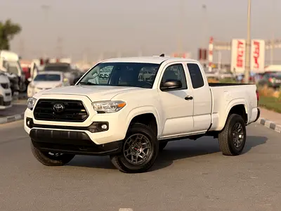 TOYOTA TACOMA 2019 sR. Full Option well maintained  2.4 - V4 , 159 Hp