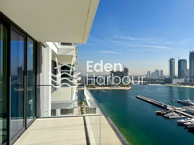 EXCLUSIVE | MID FLOOR | FULL HARBOUR VIEWS