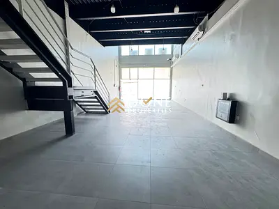 30 days free luxury wharehouse Mazzine floor ready to move very prime lecation only jest 115k