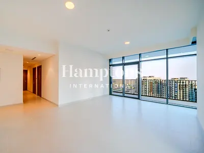 Luxury 2BR with Canal View | Huge Layout