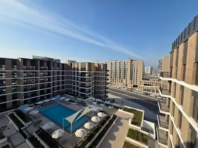 🏡 للبيع شقة غرفة وصالة في جواهر 2 – مساحة ممتازة وموقف خاص