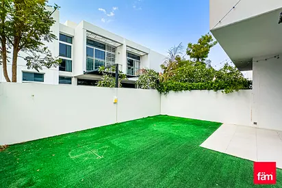 3 Bedrooms Type A Middle Unit Close To Pool