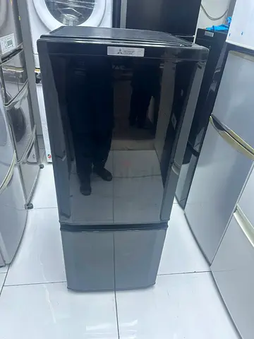 Mistubishi small refrigerator made Japan same like a new condition