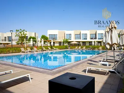 DIRECT TO POOL | BRANDNEW | 2 BALCONY | SINGLE ROW