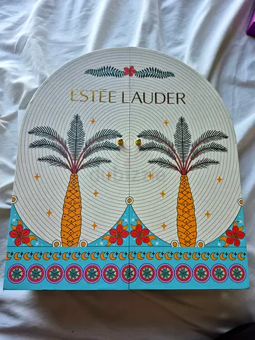 Estee Lauder gift set