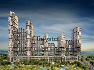 Skyline and Community View | High Floor