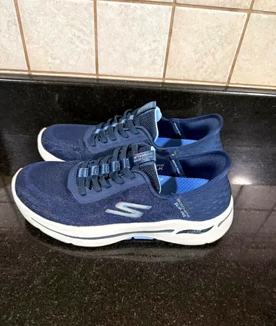 Brand New Skechers Sneakers in Flawless Condition