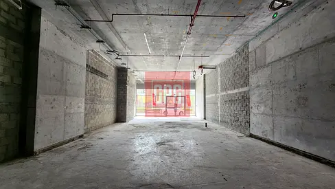 THE ONLY F and B RETAIL IN THE BUILDING | MAIN ROAD VIEW | 65KW | EXHAUST