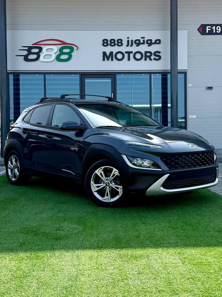 Hyundai Kona 2022 — photo 1 of 9