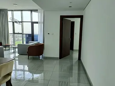 Large Semi Furnished One BR – Panoramic Golf View – High ROI