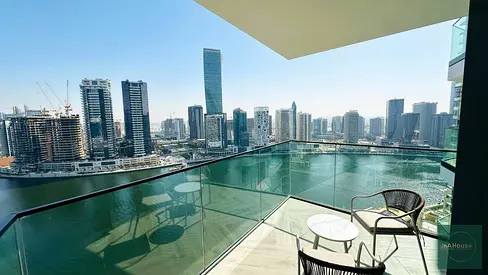 FULLY FURNISHED I CANAL VIEW I 6 CHEQUES