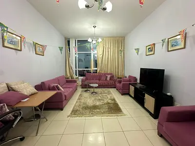 للبيع غرفه وصاله مع اطلالة بحرية جانبية في برج النخله 1