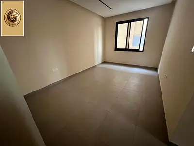 أول ساكن في الجرف 3 – غرفتين وصالة بسعر لقطة شهر مجاني | خزائن بالحائط | قريب السوق الصيني.