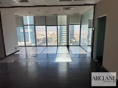 Vacant Office | Close to Metro | High Floor |