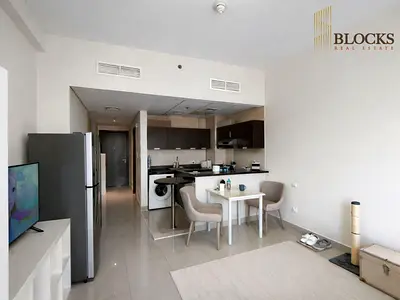 BRIGHT HIGH FLOOR STUDIO | 12CHQS | VACANT JUNE
