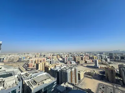 للبيع شقة غرفتين وصاله في برج صحارى 4