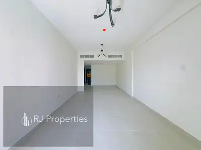 Brand New Building Luxury Huje Spacious Appartment With Wardrobe Balcony Open View In School Zone