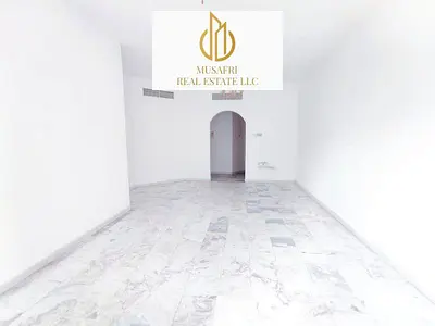 SPACIOUS 3bhk //FAMILY BUILDING//LIVE LIFE//PRIME LOCATION//CLOSE TO DUBAI BORDER//