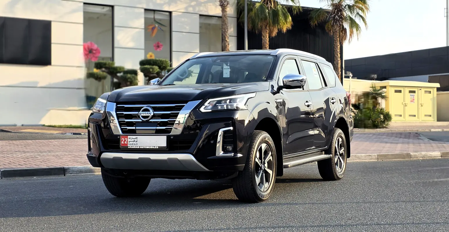 Nissan Xterra 2025 — photo 1 of 11
