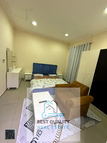 ستوديو عضيم مفروش بالكامل استوديو راقٍ بتأثيث فاخر