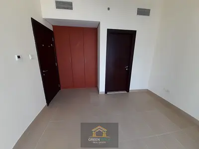Make Your Offer - 2BR Hall (3Baths) 100% Lake Facing