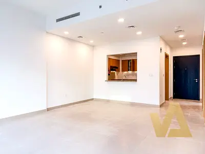 READY TO MOVE IN | SPACIOUS | HIGH FLOOR