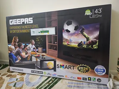 Geepas 43 LED Smart TV - Brand New