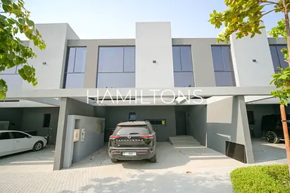 Private Pool Residence | Elite Secure Community | Resale