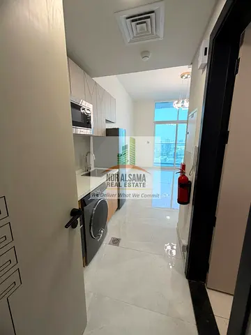 Best View || High Floor || Well Maintained || Spacious Layout || Kitchen Appliances ||