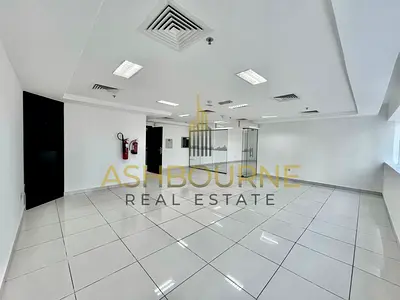 4 GLASS PARTITION| CHILLER FREE | SPACIOUS| BRIGHT