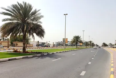 فرصة استثمارية رائعة! بناية للبيع في مويلح