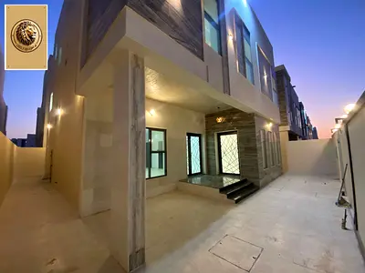للايجار السنوي بمنطقه الياسمين  فيلا تتكون من خمس  غرف مساحه كبيره مع روف وغرفة خادمة واستور  مع 5 حمامات