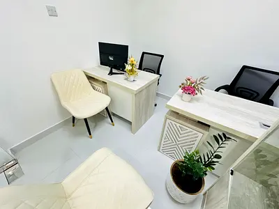 Spacious office | Bank account assistance |Free Amenities