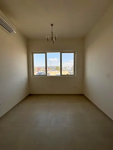 🏡 للإيجار السنوي – استوديو مميز في الشارقة | الزاهية  فرصة رائعة للسكن في منطقة راقية وهادئة 🌿  📍 الموقع: الزاهية – الشارقة 💰 الإيجار السنوي: 30,0