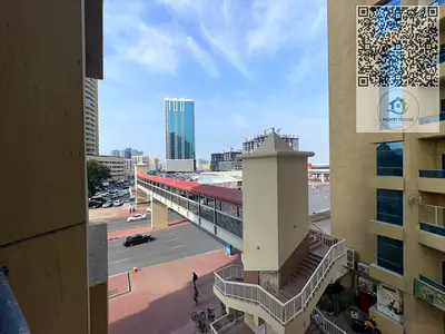 فرصة مميزة لامتلاك شقة واسعة بتصميم عملي ومساحات كبيرة، مناسبة للسكن العائلي أو للاستثمار بعائد جيد.