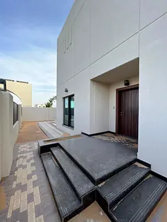 Townhouse for sale for sale on 3 streets in the Sustainable Project in the Emirate of Sharjah