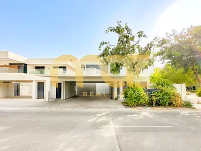 5BR + Maid + Driver Rooms |Huge Villa | Prime Area