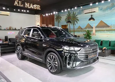 10 Years... Under Warranty!!! GCC Specs . Fully Loaded . Excellent Condition