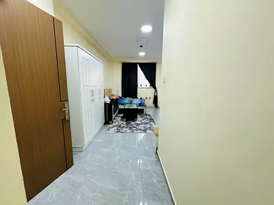 على كورنيش عجمان مباشرة: استوديو فندقي بفرش جديد | شامل كل الفواتير والإنترنت | للعائلات فقط"