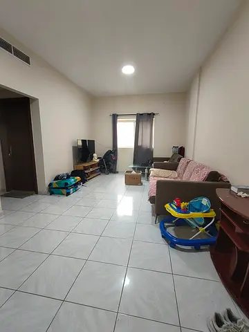 🏠 غرفة وصالة للإيجار في البطينة - موقع حيوي ومميز
