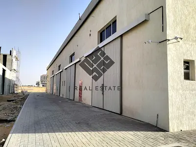 مستودعات جديدة للإيجار في أم القيوين