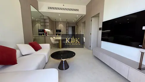 Lavish 1BHK | Fitted White Goods | Newly Furnished