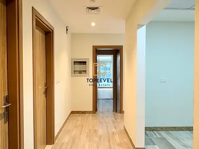1BR + Balcony l Large layout l Prime location