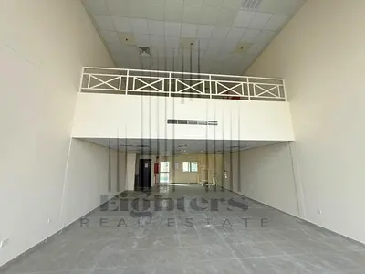 معرض 2000 قدم المنطقة الصناعية 13 | كهرباء 16 كيلو واط | حمام | إيجار 100 ألف | 4 دفعات