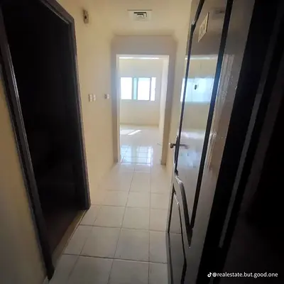 استوديو للإيجار في البوطينة، مناسب للسكن