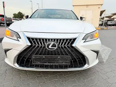 LEXUS ES300H 2021 GCC FULL OPTION VERY CLEAN CAR GOOD CONDITION RUN AND DRIVE ALSO PERFACT