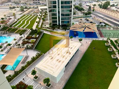 Corner Un Courtyard And Pool View with 2 Balcony