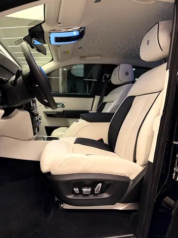 2025 ROLLS-ROYCE PHANTOM — миниатюра 17
