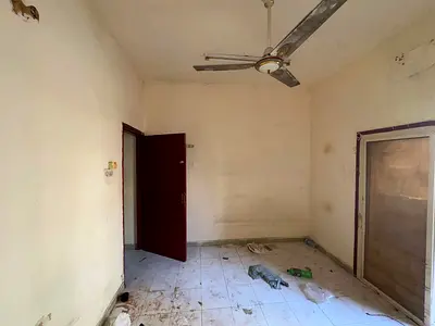 شقة غرفتين وصالة للإيجار السنوي فرصة مميزة لسكن الموظفين بسعر مناسب في موقع حيوي