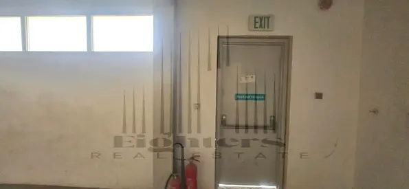 مستودع واسع بمساحة 5,050 قدم مربع في الصجعة – موقع متميز